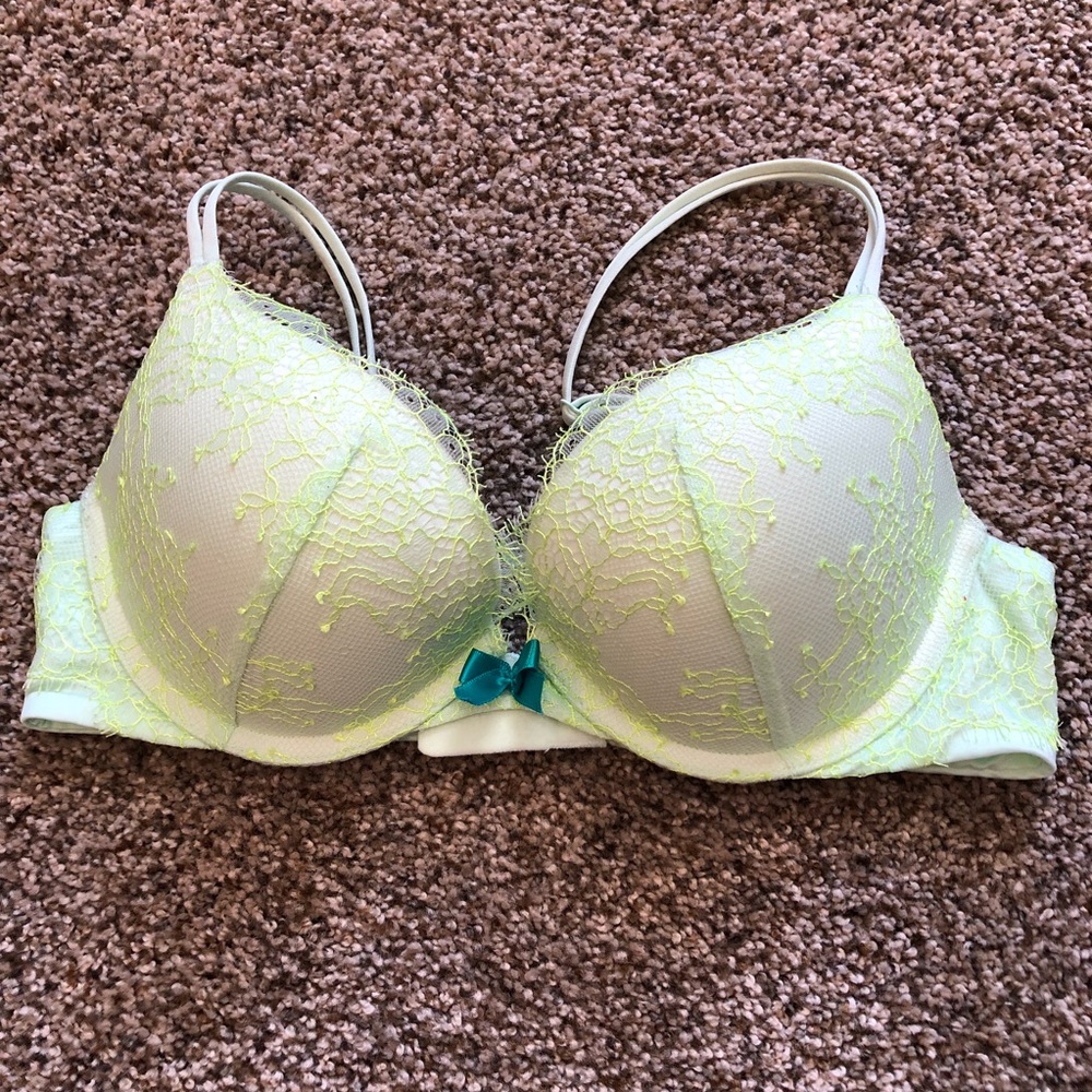 Victoria’s Secret bra